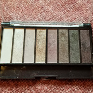 Covergirl Trunaked Roses Palette  **closet closing. Make offer!**